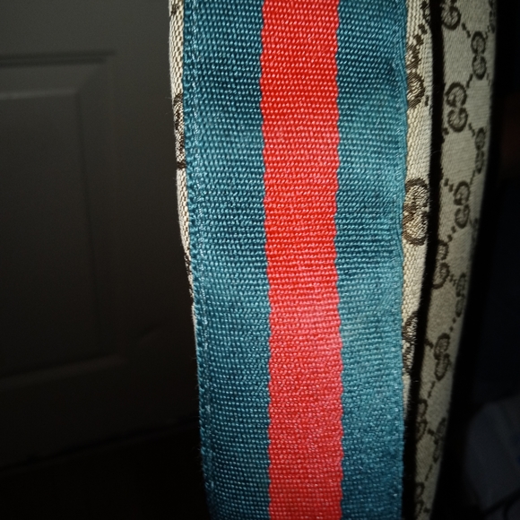 VINTAGE GUCCI HANDBAG - Picture 5 of 5